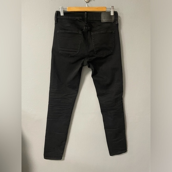 American Eagle Next Level Flex Skinny Jeans in Black. Size 29x32 - Picture 5 of 11